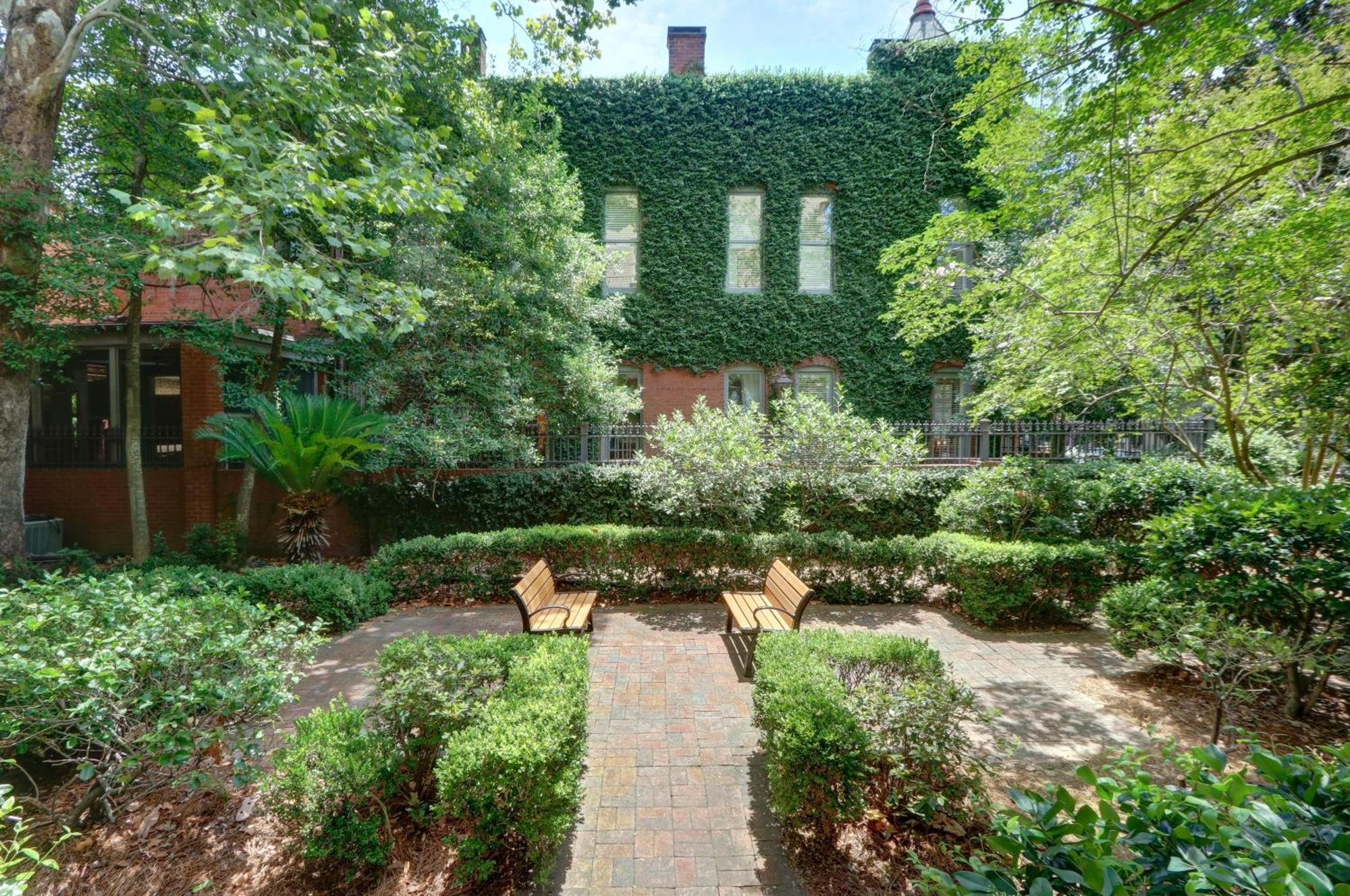 Vila Liberty Street Retreat Savannah Exteriér fotografie